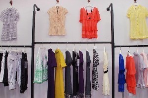 大連開發區外貿服裝批發指南 哪里能買到價位合理的優質服飾？